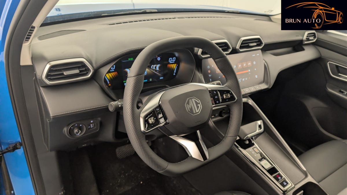 MG ZS - Photo 15