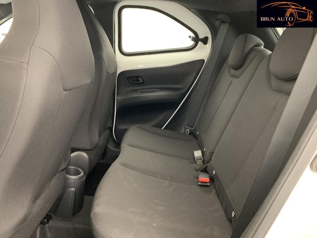 Toyota aygo x - Photo 21