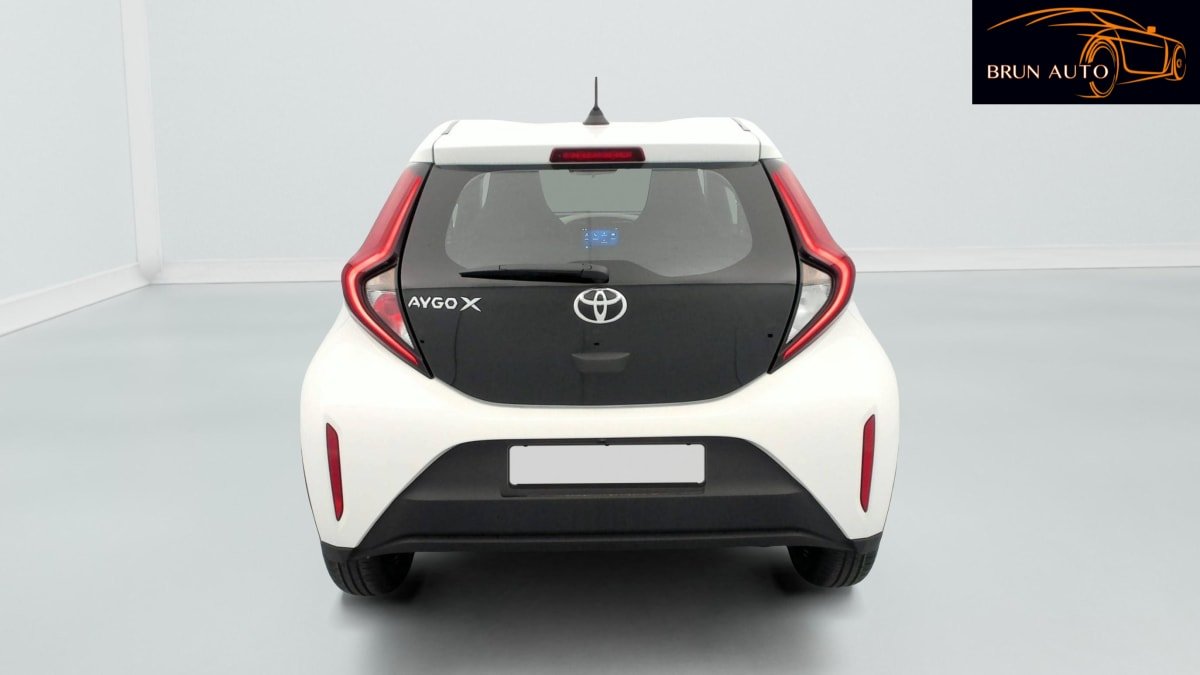 Toyota aygo x - Photo 6