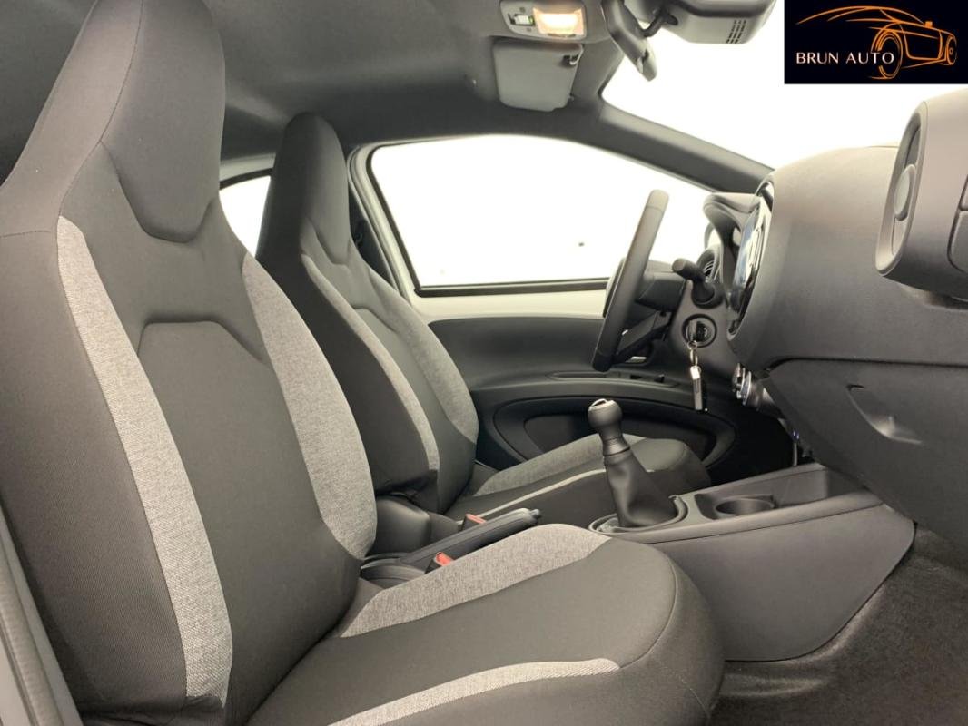 Toyota aygo x - Photo 9