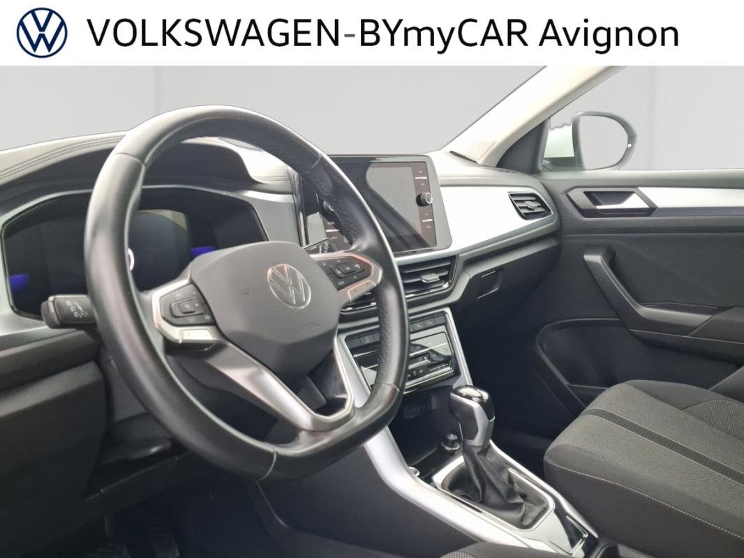 Volkswagen T-Roc - Photo 22
