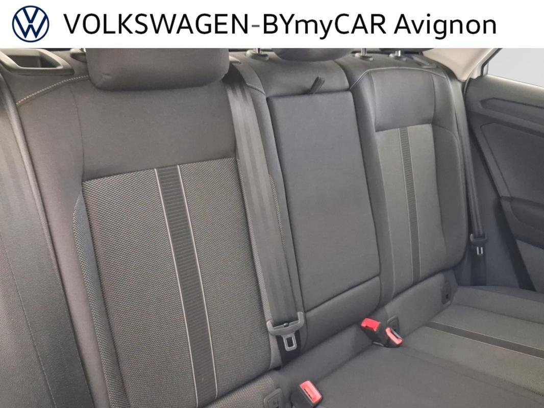 Volkswagen T-Roc - Photo 26