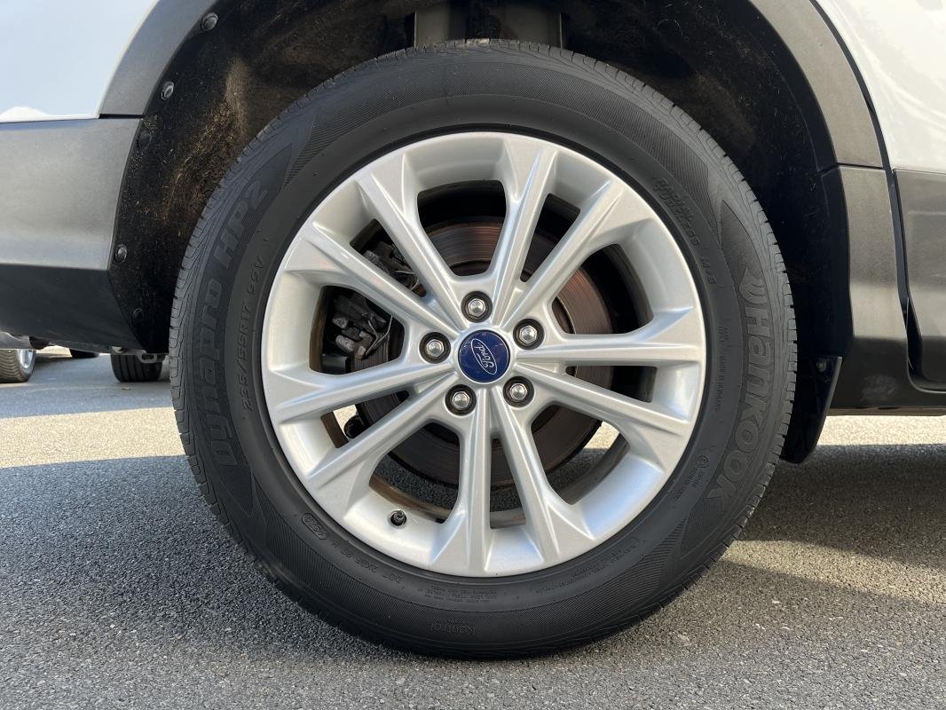 Ford Kuga - Photo 23