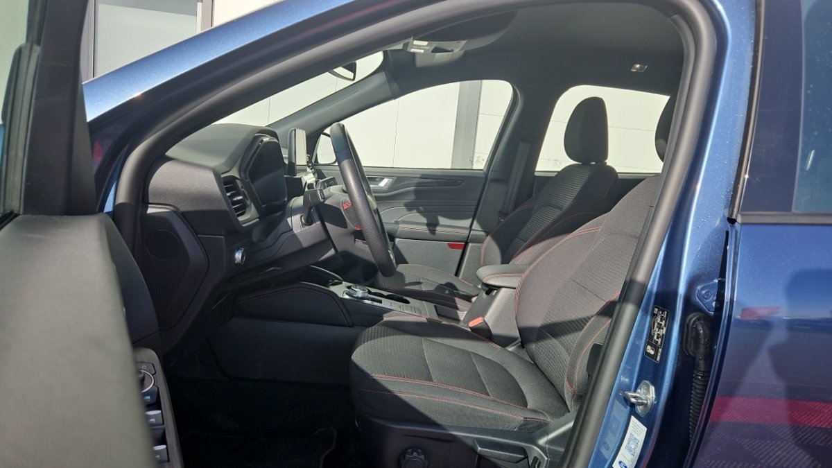 Ford Kuga - Photo 13