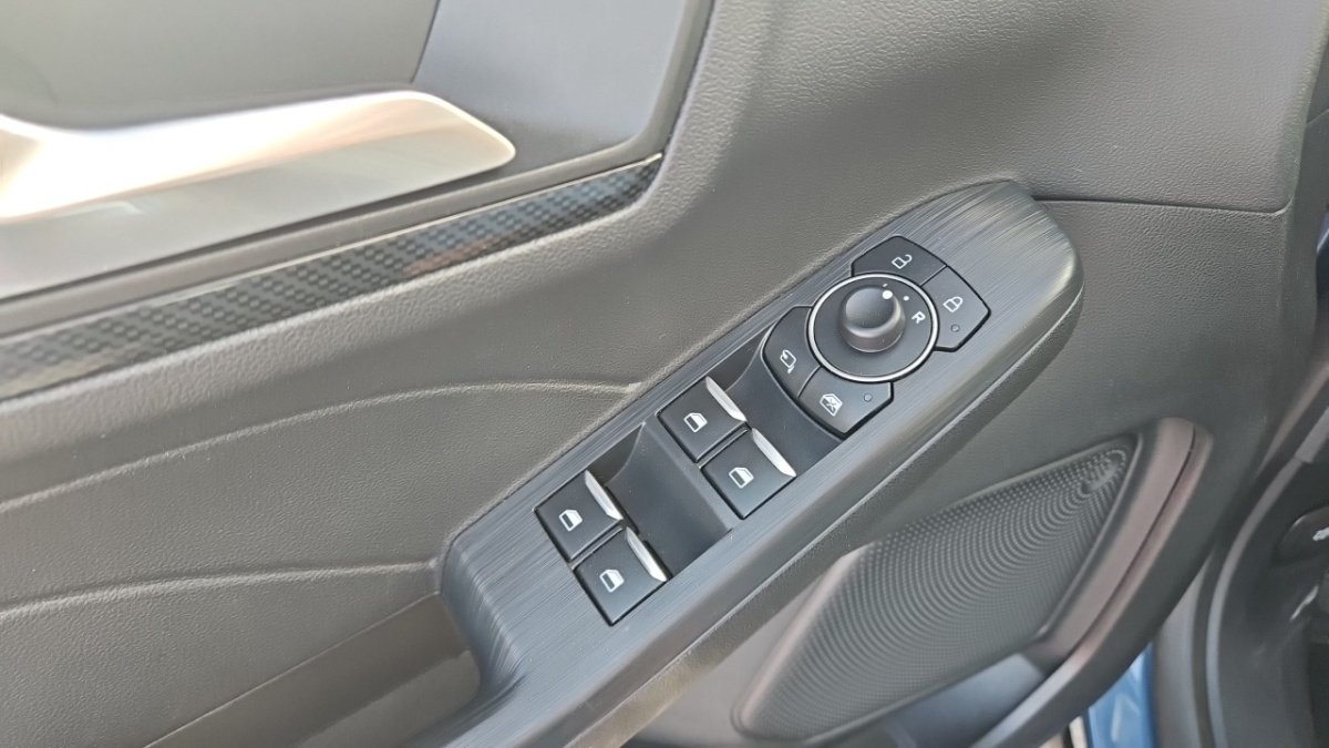 Ford Kuga - Photo 24