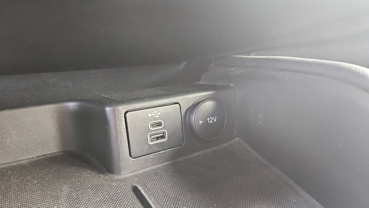 Ford Kuga - Photo 26