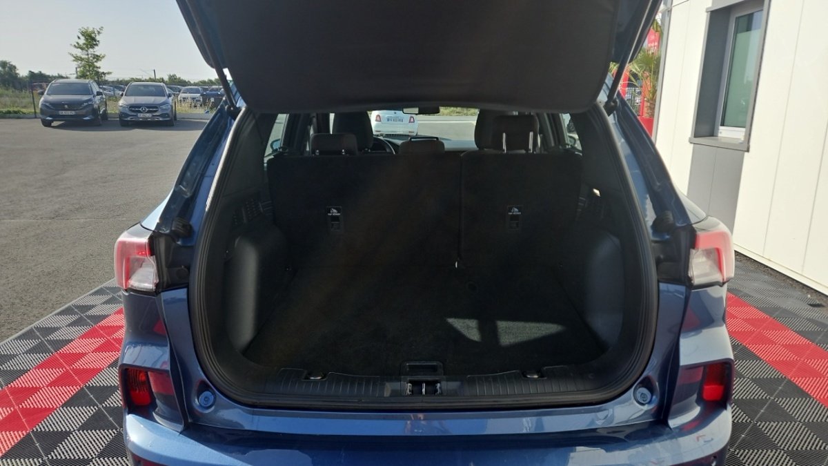 Ford Kuga - Photo 9