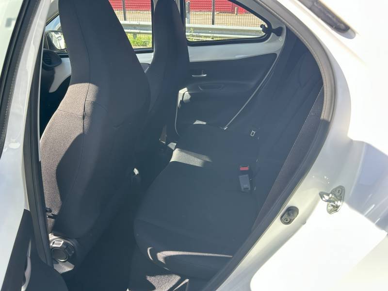 Toyota aygo x - Photo 7