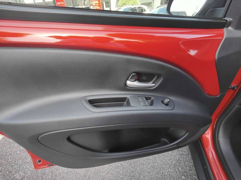 Toyota aygo x - Photo 12