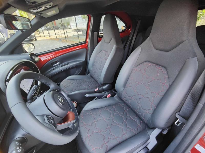 Toyota aygo x - Photo 15
