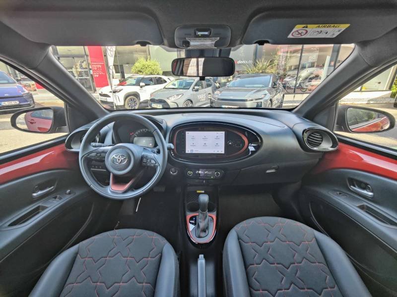 Toyota aygo x - Photo 9