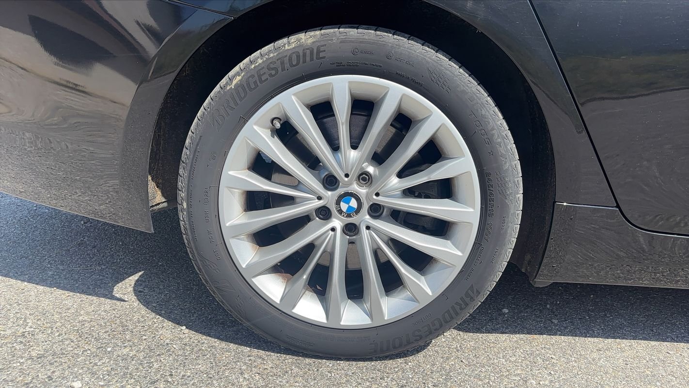 BMW Série 5 - Photo 16