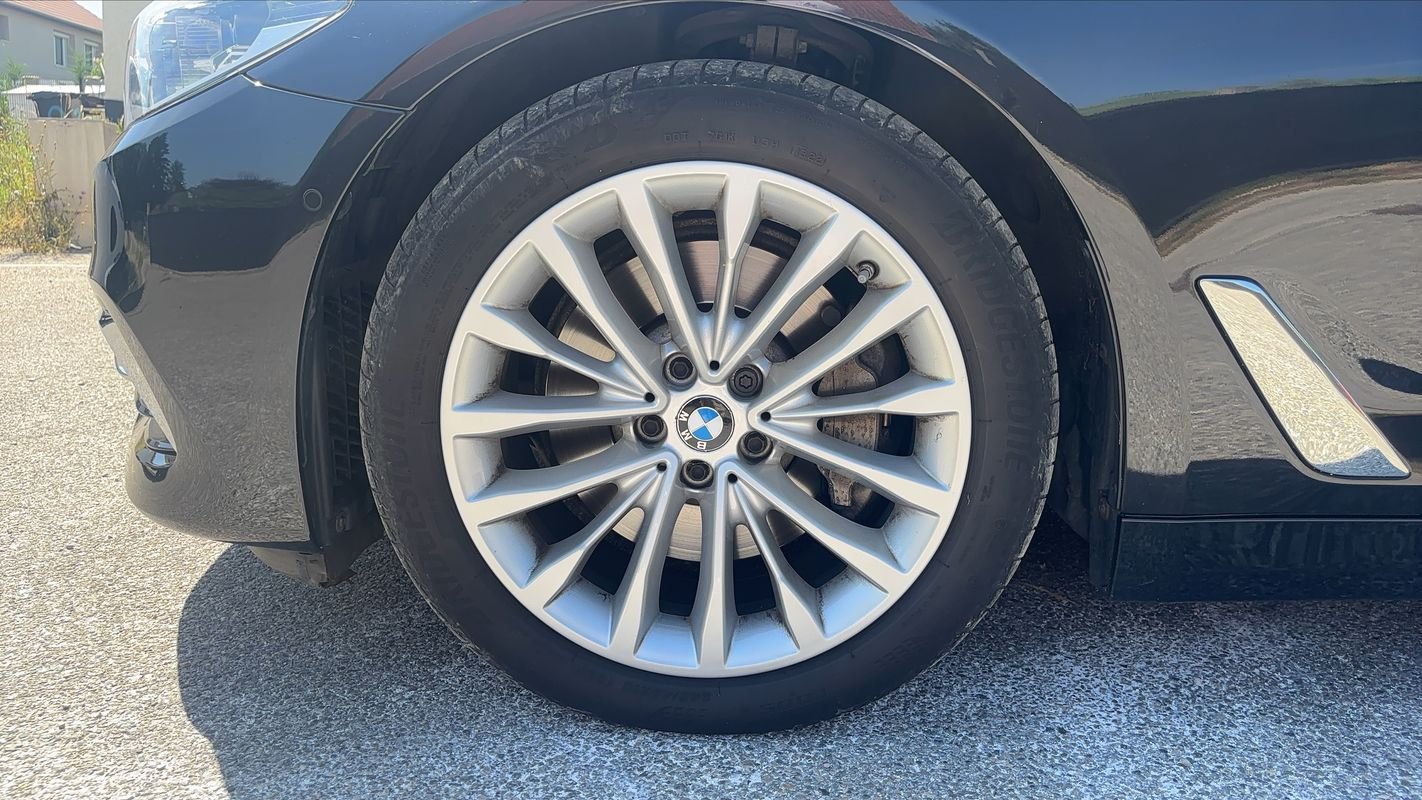 BMW Série 5 - Photo 18