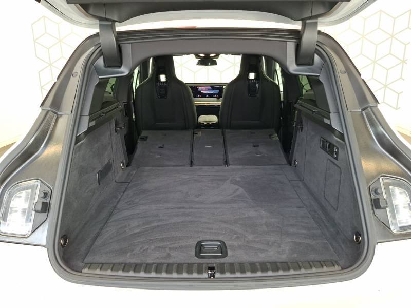 BMW ix - Photo 16