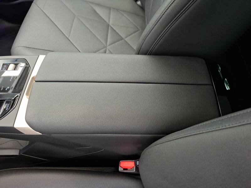 BMW ix - Photo 24