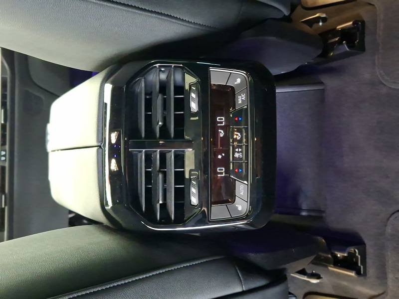 BMW ix - Photo 33