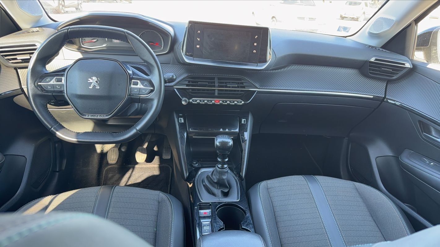 Peugeot 208 - Photo 11