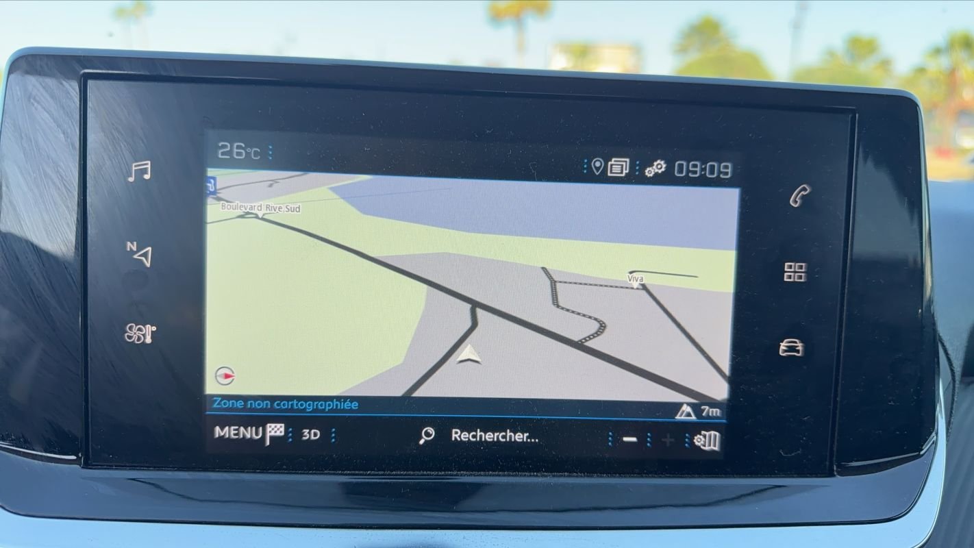 Peugeot 208 - Photo 13