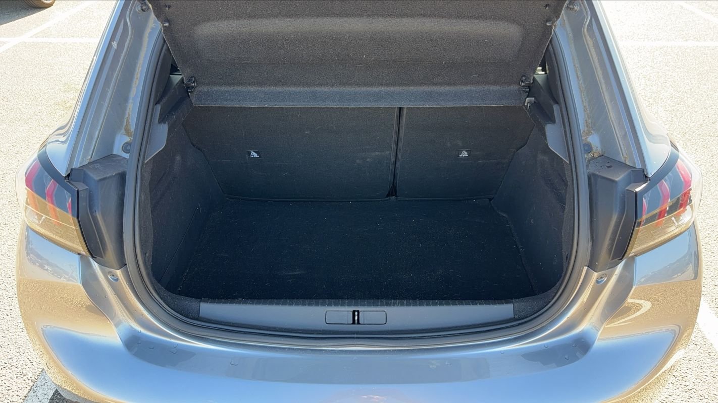 Peugeot 208 - Photo 14