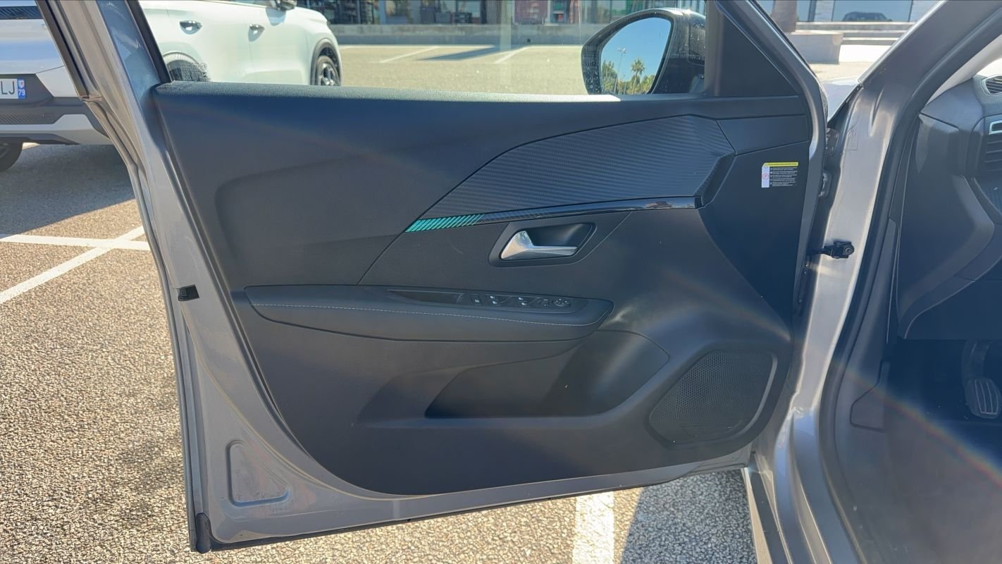 Peugeot 208 - Photo 7