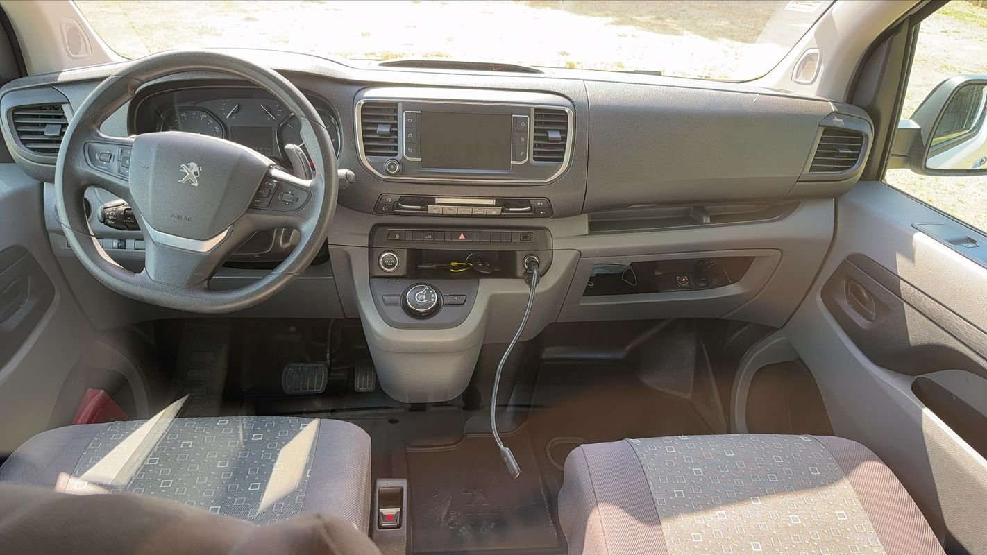 Peugeot Expert - Photo 11