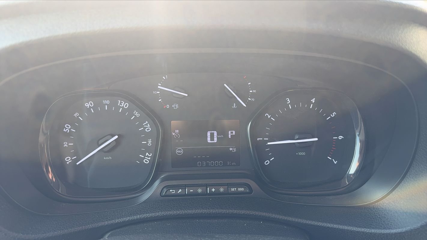 Peugeot Expert - Photo 12