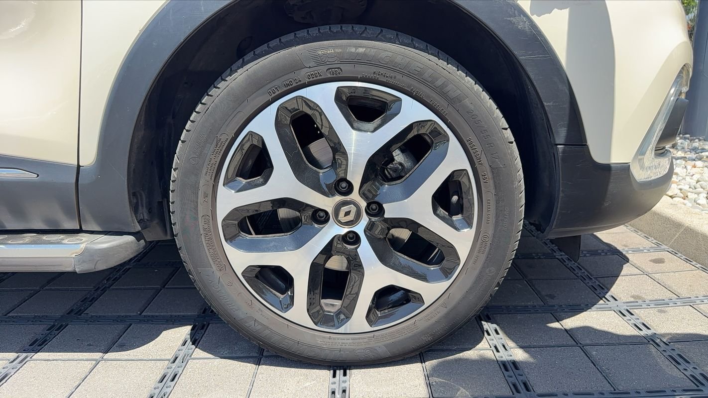 Renault Captur - Photo 17