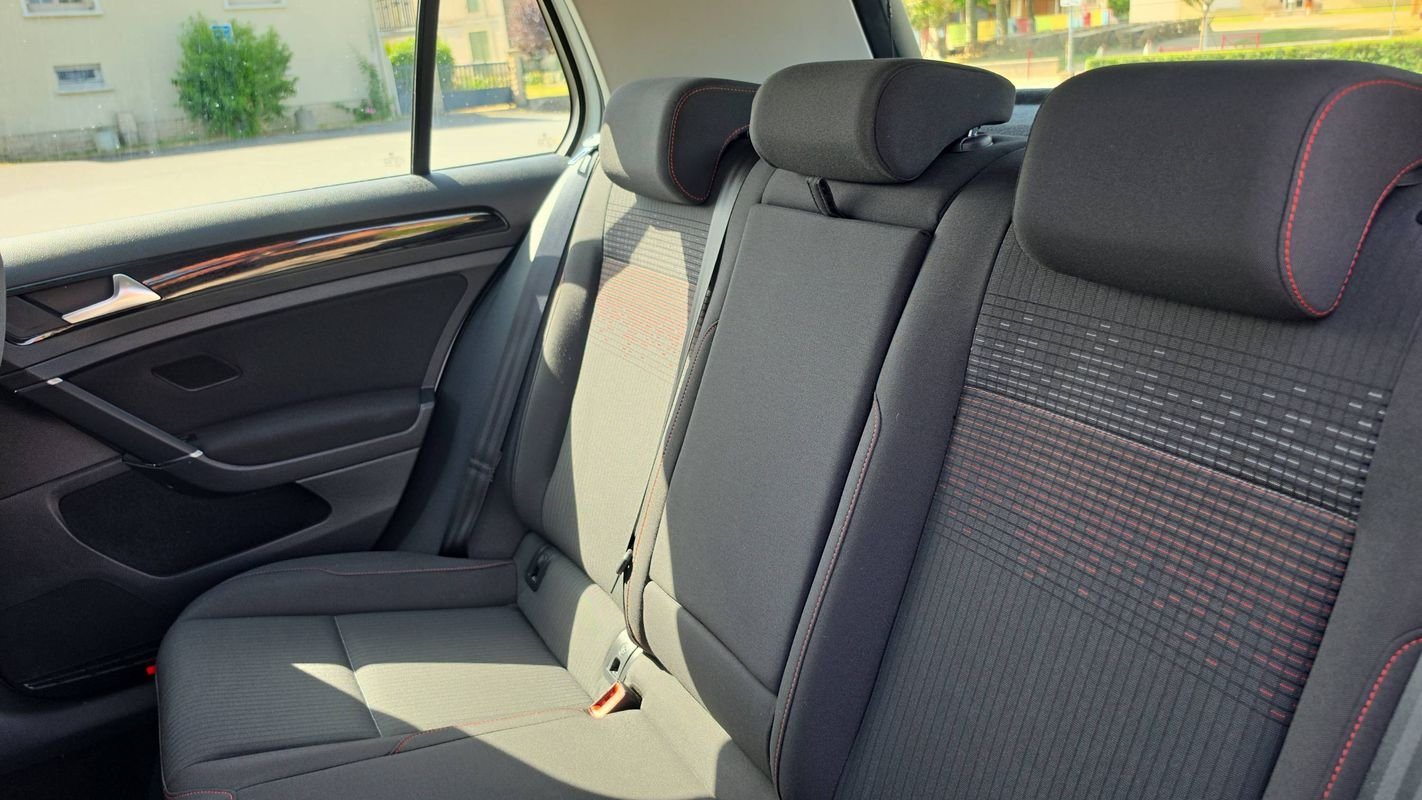 Volkswagen Golf - Photo 9