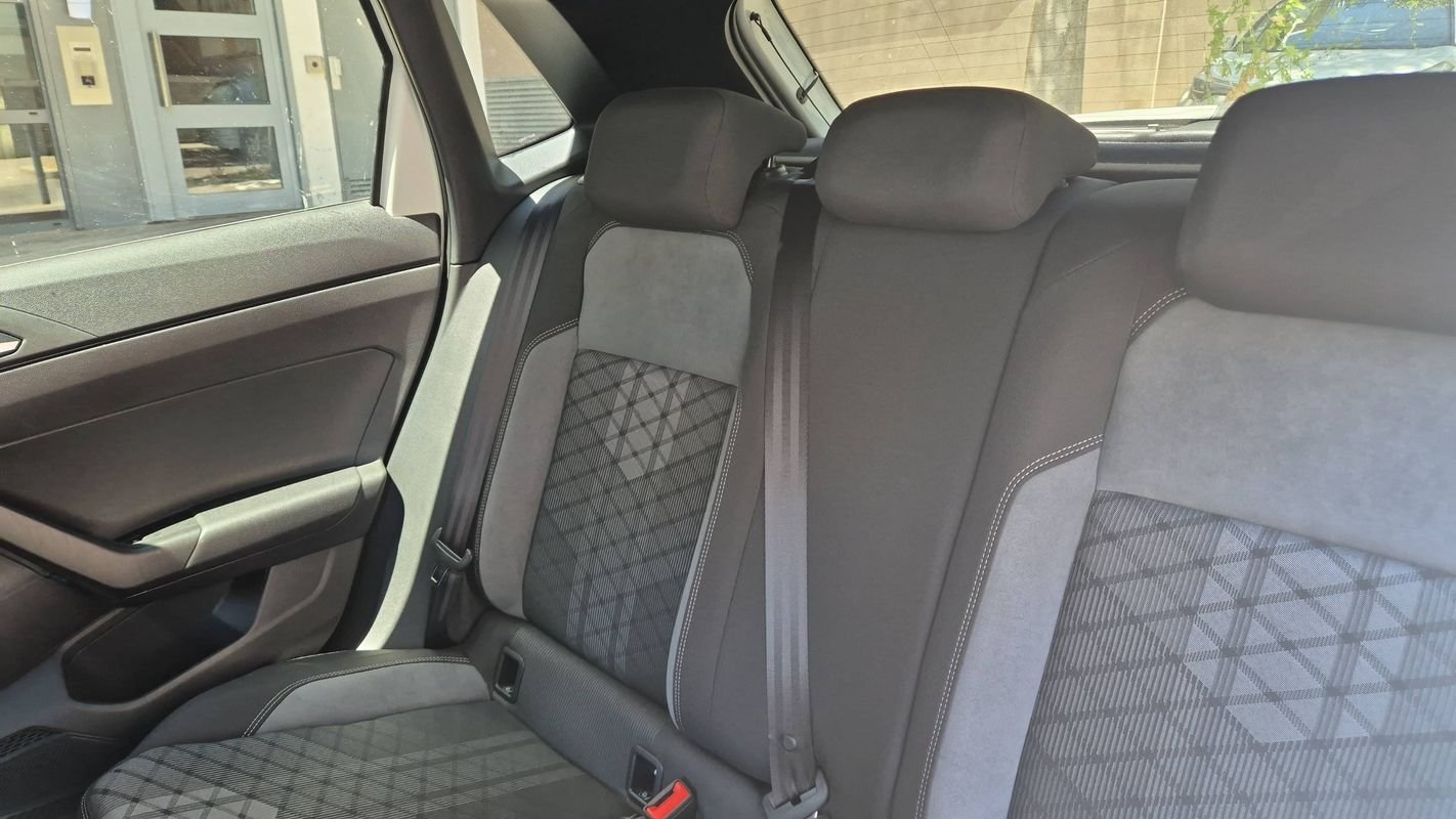 Volkswagen Polo - Photo 9
