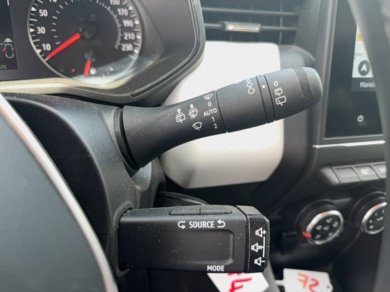 Renault Clio - Photo 22