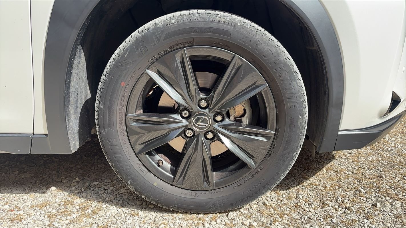 Lexus UX - Photo 17