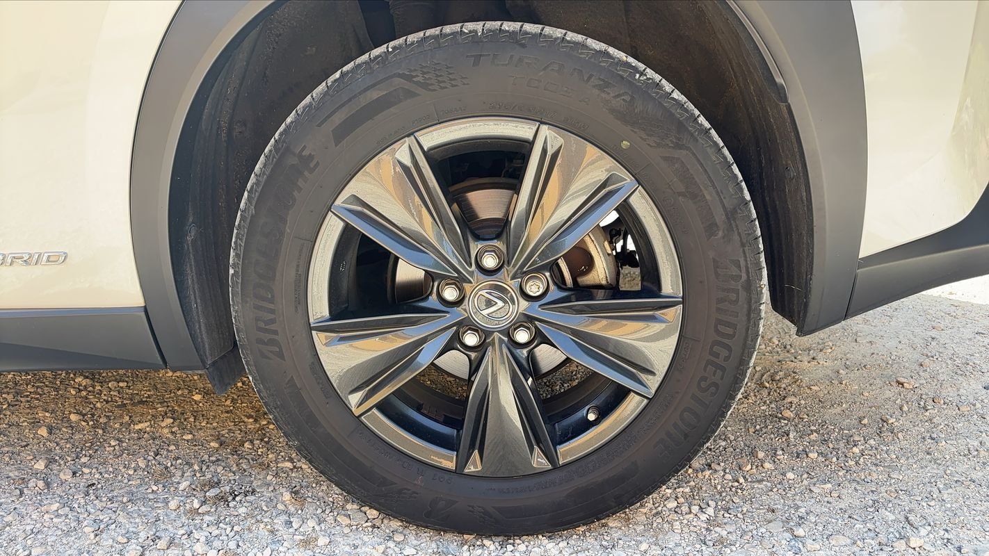 Lexus UX - Photo 19