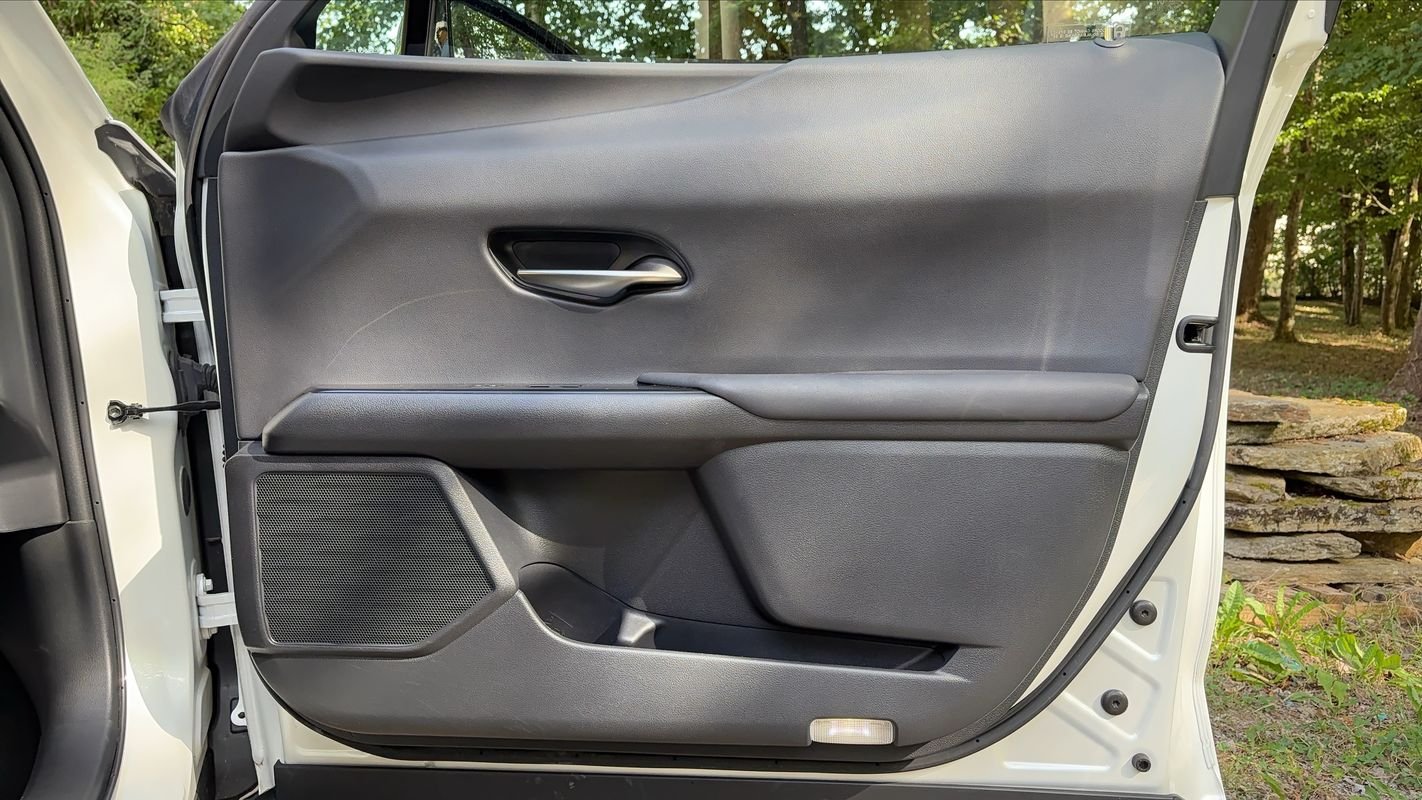 Lexus UX - Photo 22
