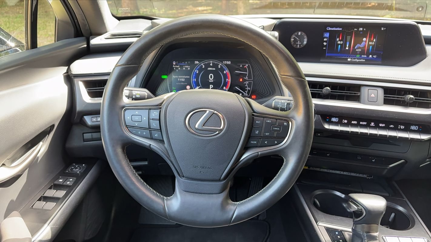 Lexus UX - Photo 24