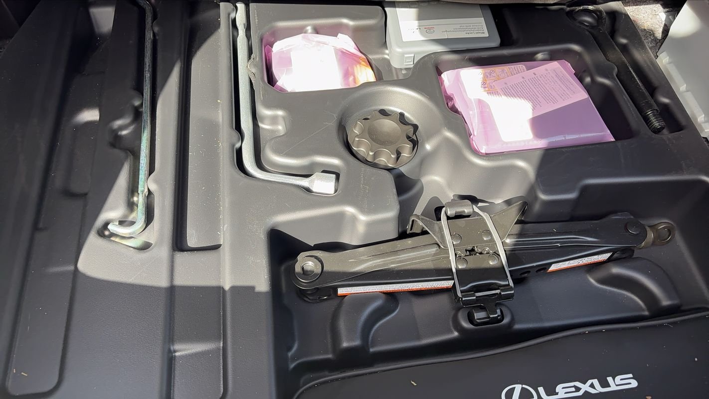 Lexus UX - Photo 25