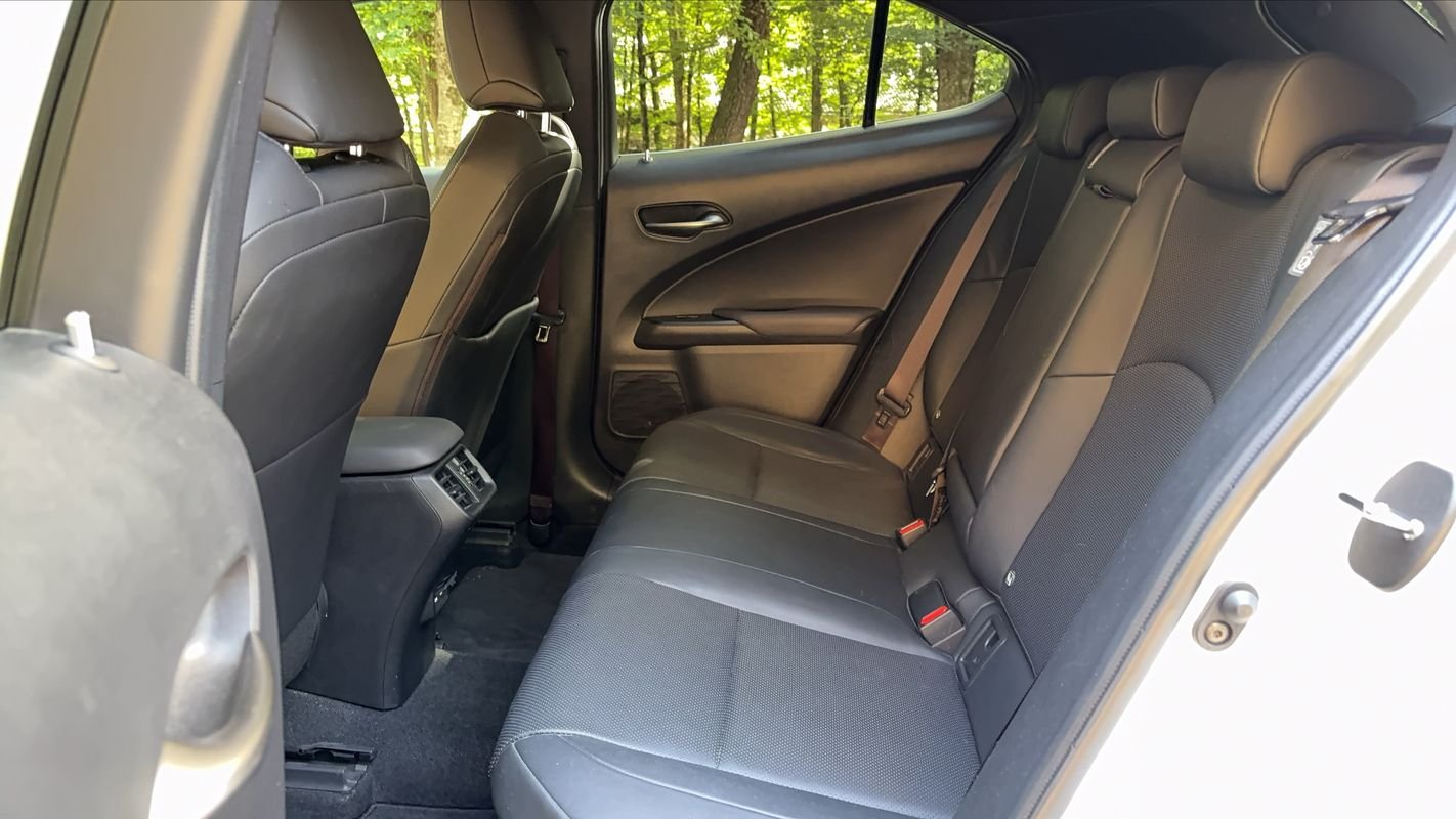 Lexus UX - Photo 29