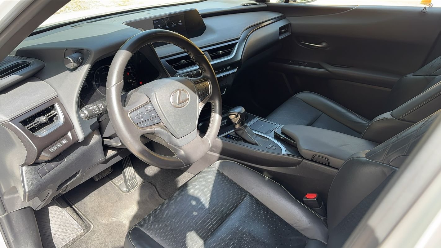 Lexus UX - Photo 8