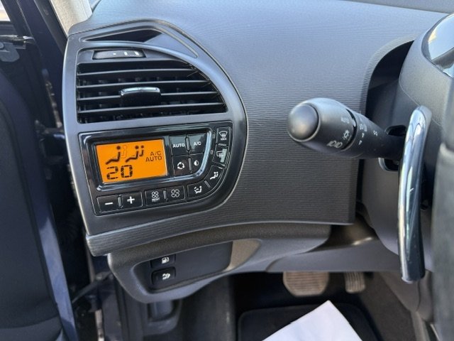 Citroën Grand C4 Picasso - Photo 14