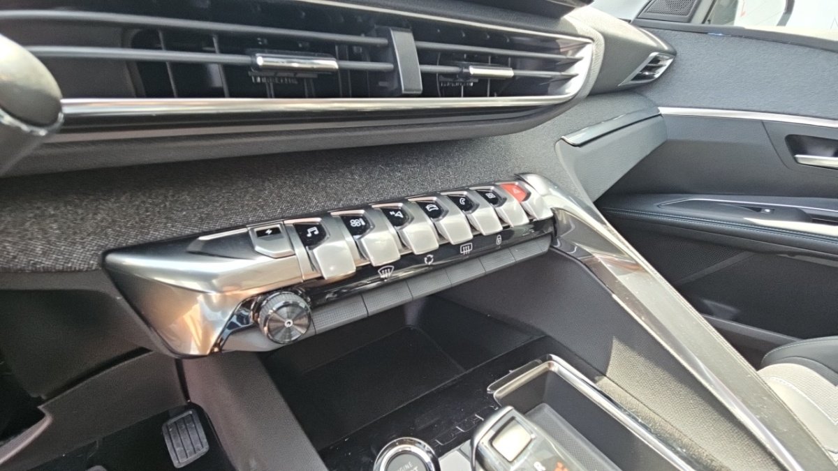 Peugeot 3008 - Photo 28