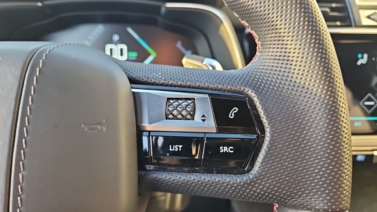 DS DS 7 Crossback - Photo 23