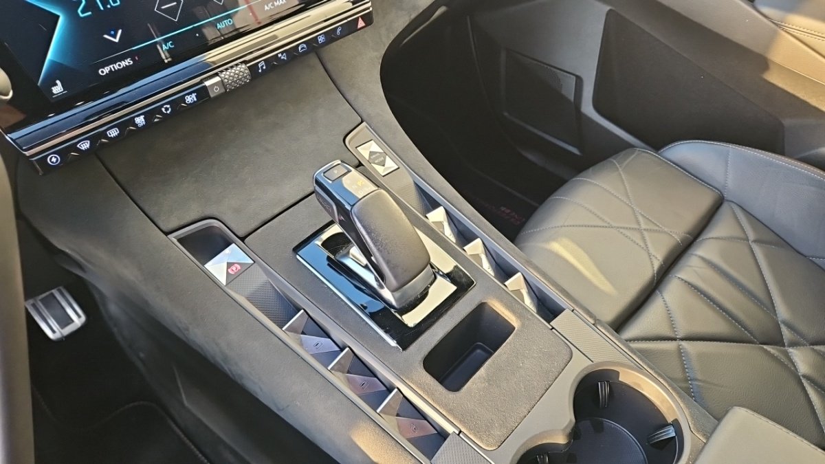 DS DS 7 Crossback - Photo 28