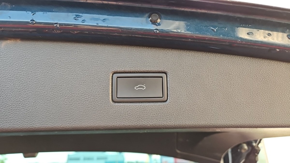 Volkswagen Tiguan - Photo 12