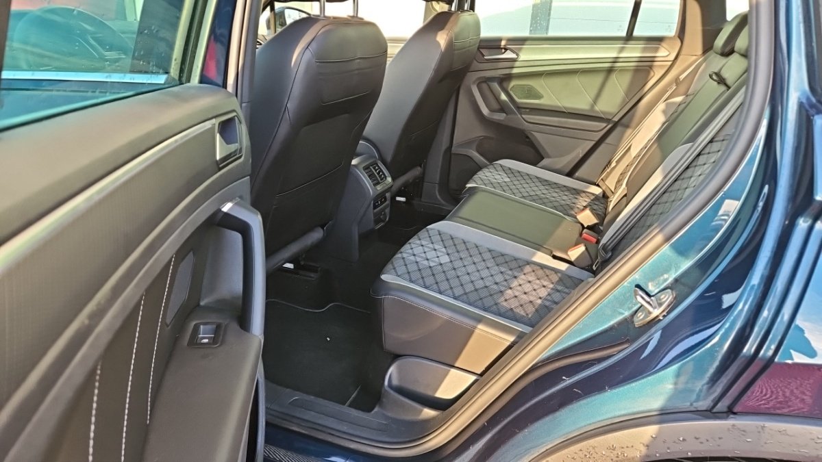 Volkswagen Tiguan - Photo 14