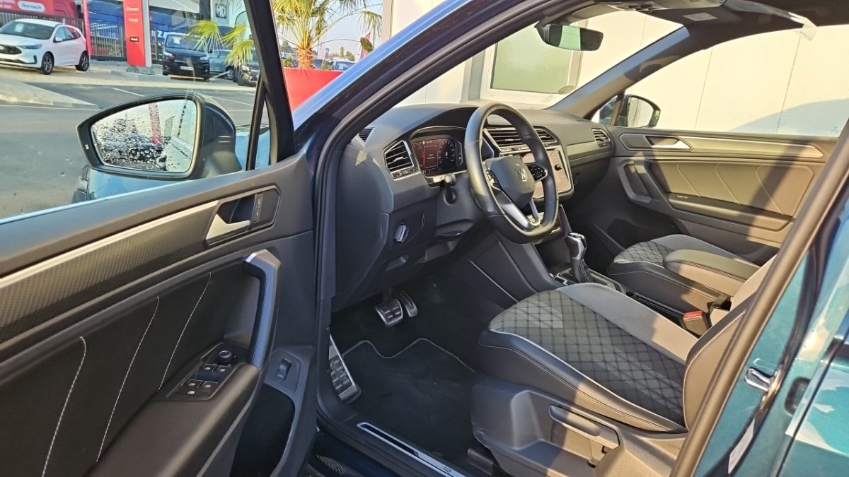 Volkswagen Tiguan - Photo 16