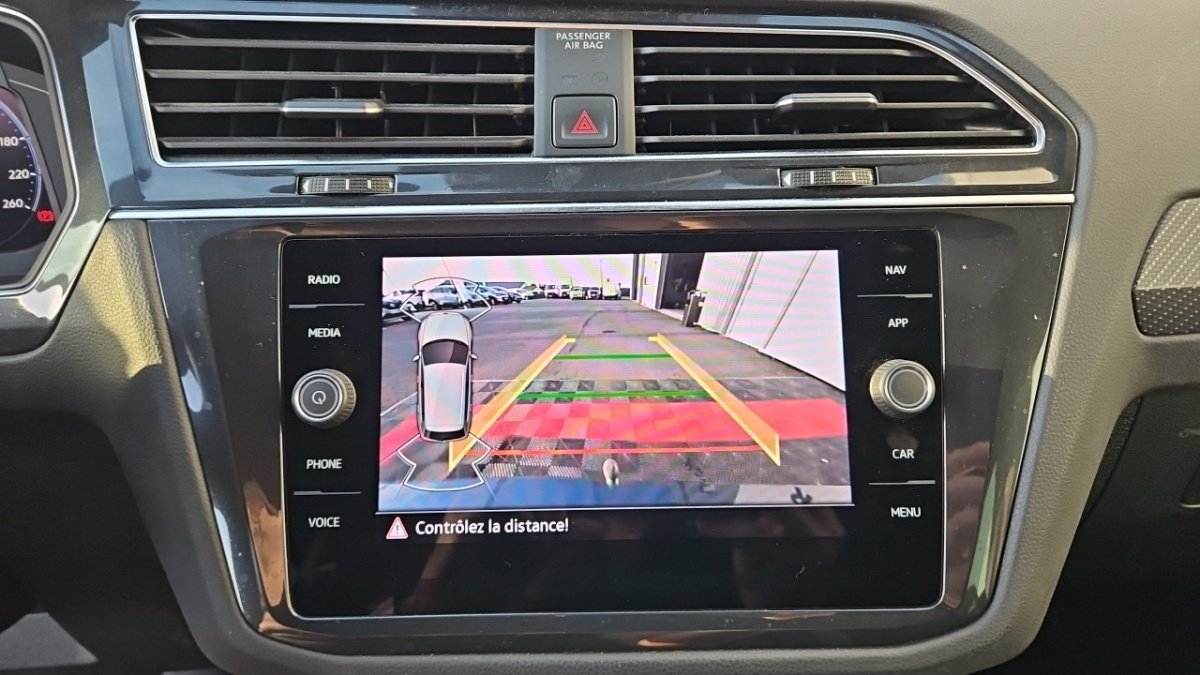 Volkswagen Tiguan - Photo 22