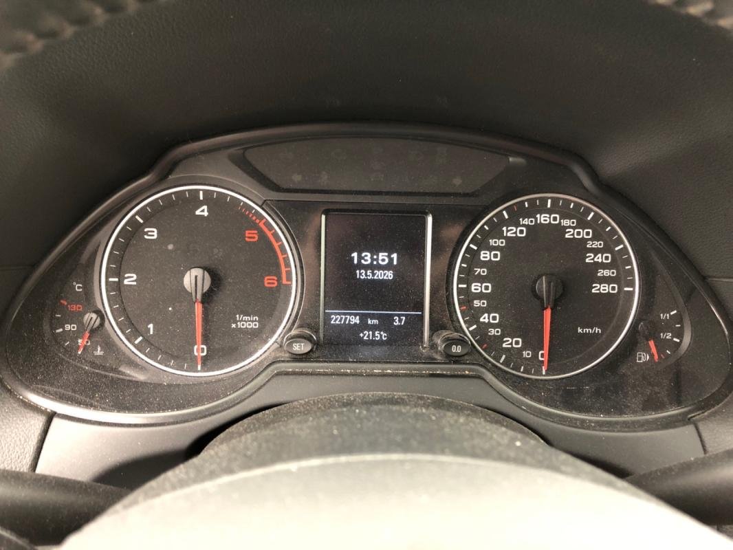 Audi Q5 - Photo 12