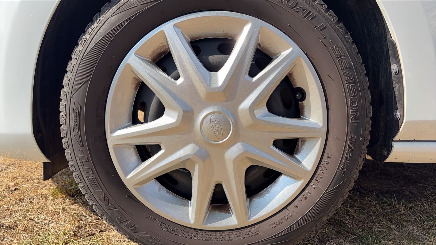 Ford Fiesta - Photo 18