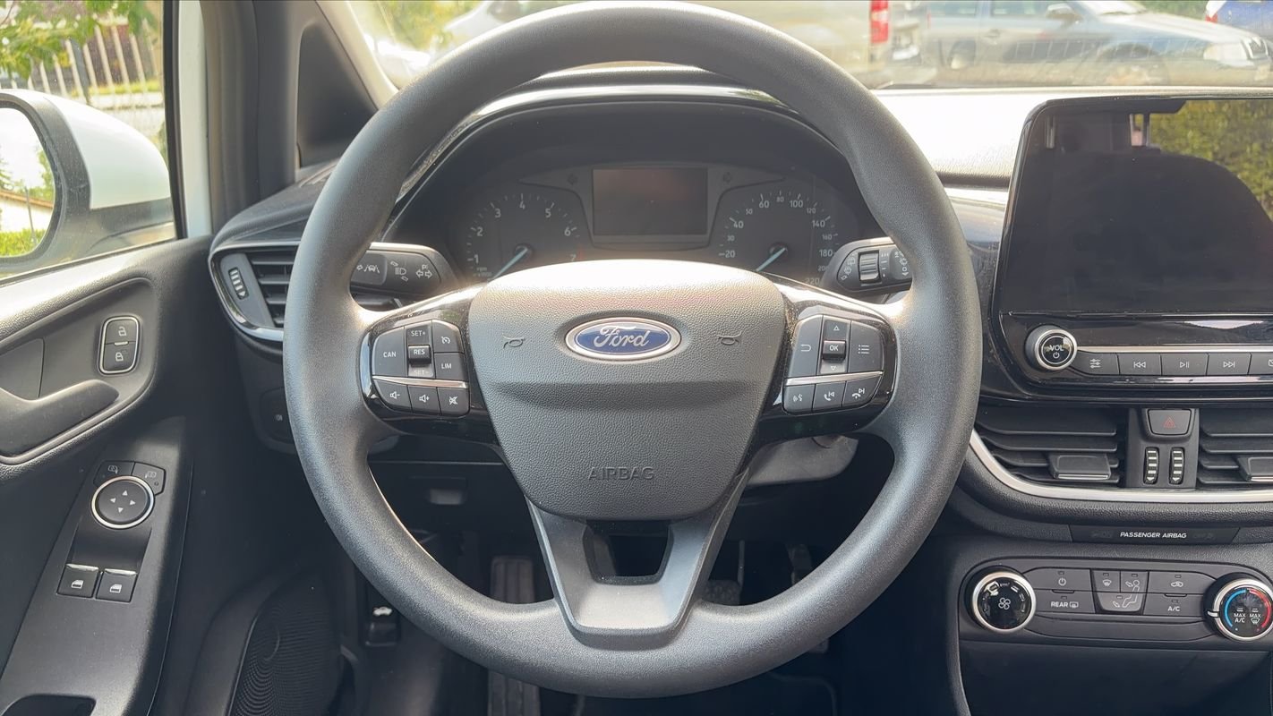 Ford Fiesta - Photo 22