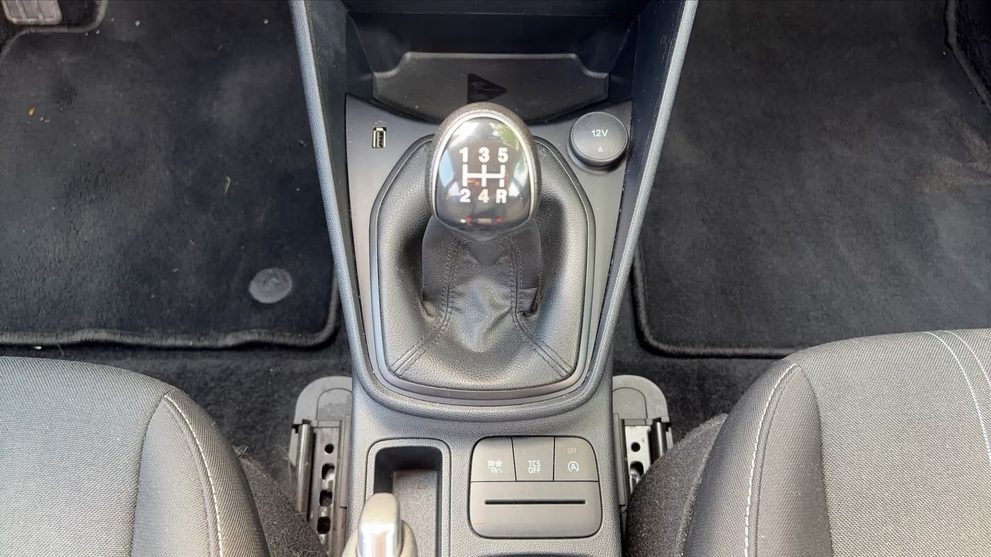 Ford Fiesta - Photo 26