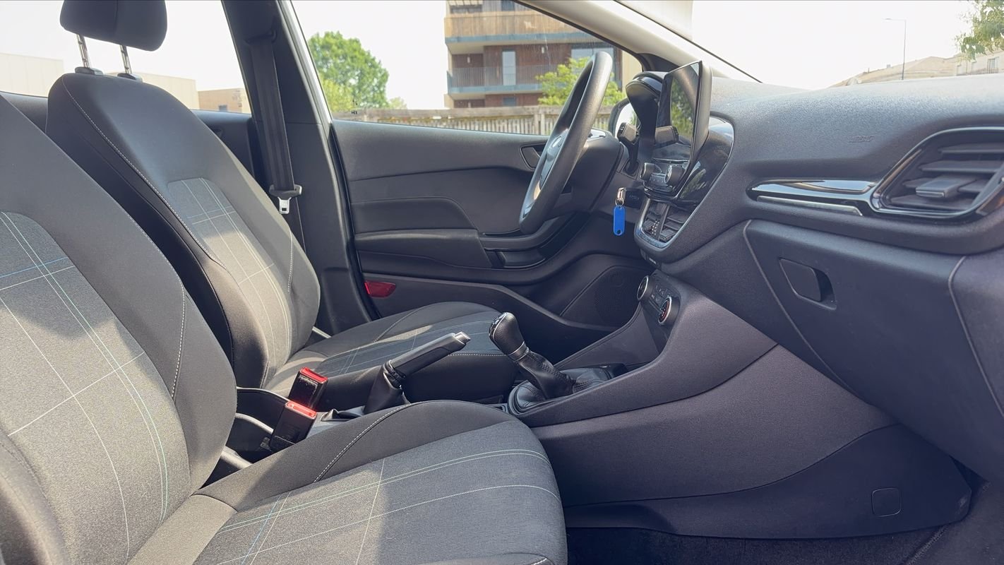 Ford Fiesta - Photo 27